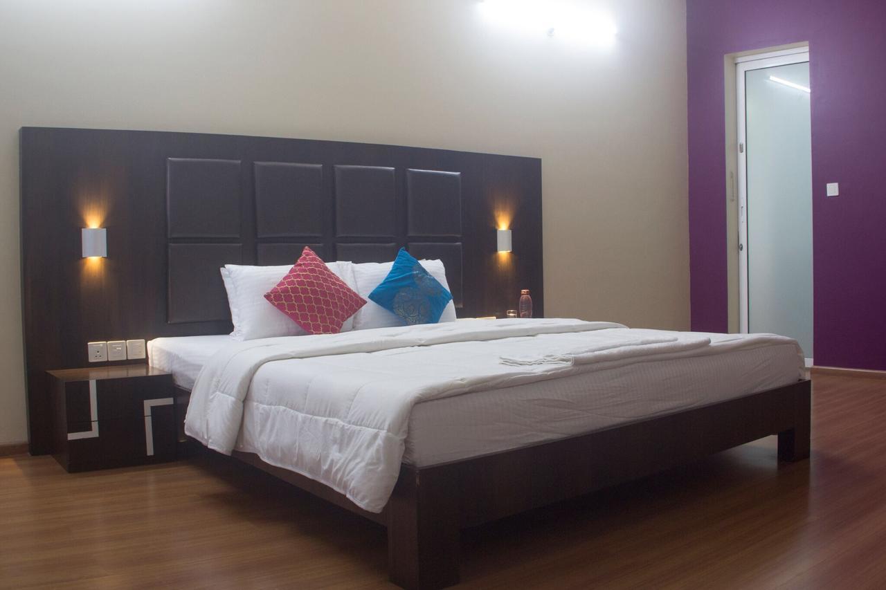 Amanora Park Town Bed & Breakfast Pune Ngoại thất bức ảnh
