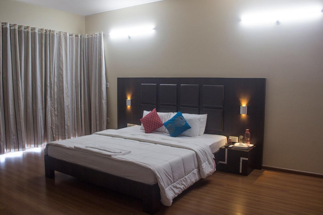 Amanora Park Town Bed & Breakfast Pune Ngoại thất bức ảnh